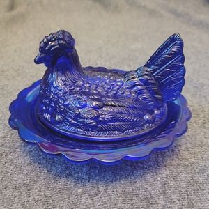 GORGEOUS Cobalt Glass Hen in basket in perfect condition Depression glass 1950s